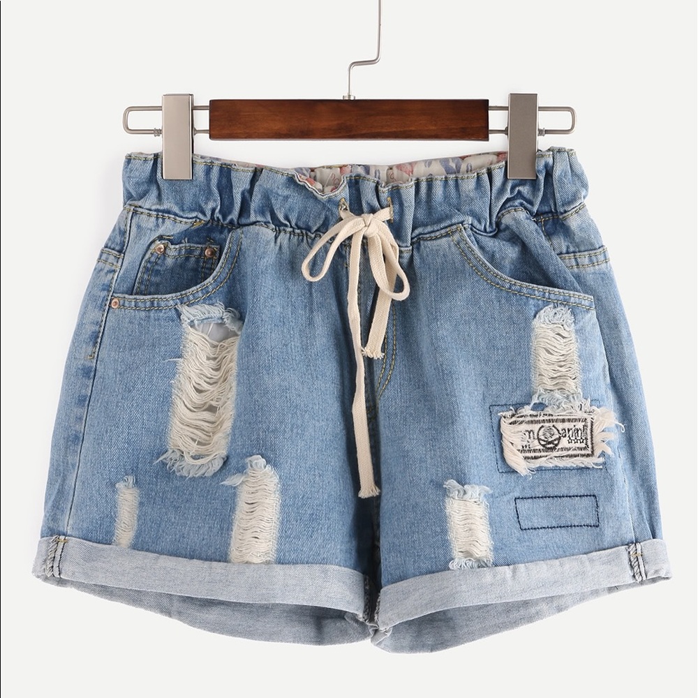 Ripped elastic drawstring Jean shorts